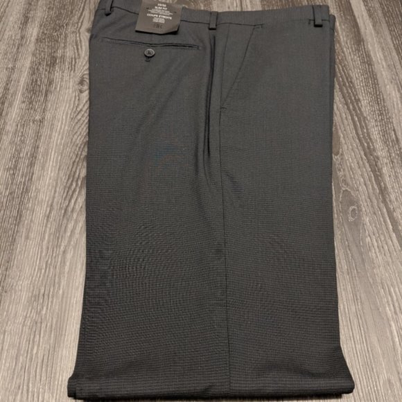 Monogram Banana Republic Suit - Picture 3 of 14